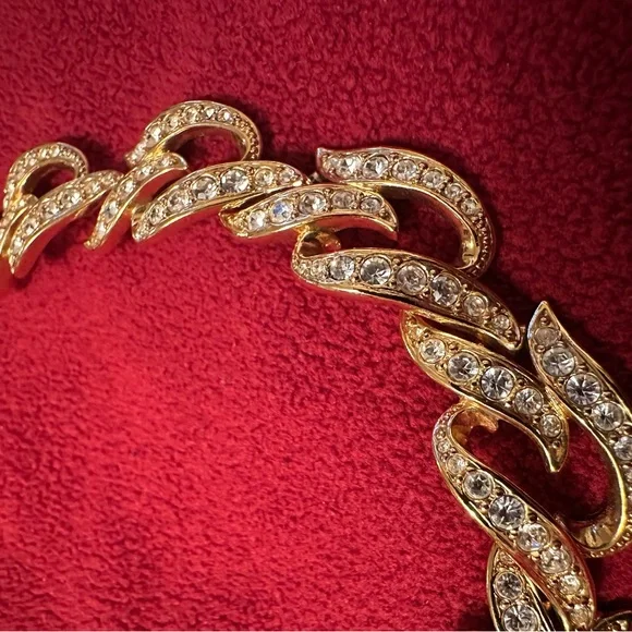 Vintage ELIZABETH TAYLOR for Avon “Eternal Flame” Crystal Rhinestone Necklace - Picture 2 of 8